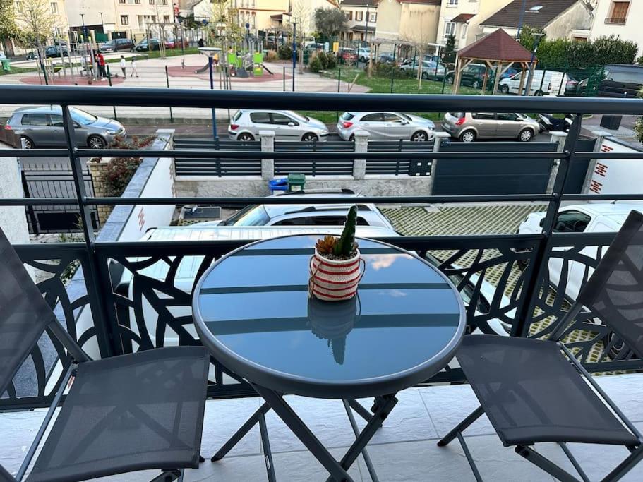 Appartement A 15Min De Paris ドランシー エクステリア 写真