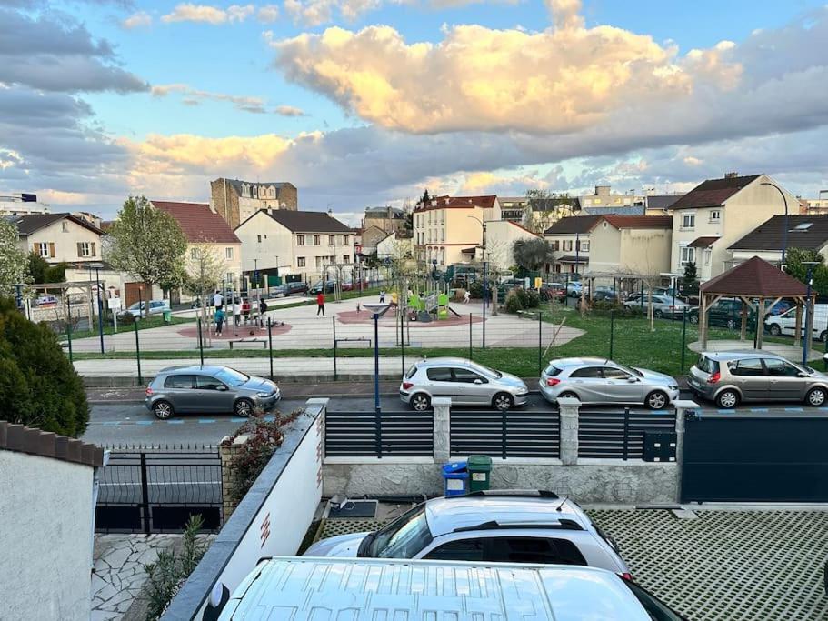 Appartement A 15Min De Paris ドランシー エクステリア 写真